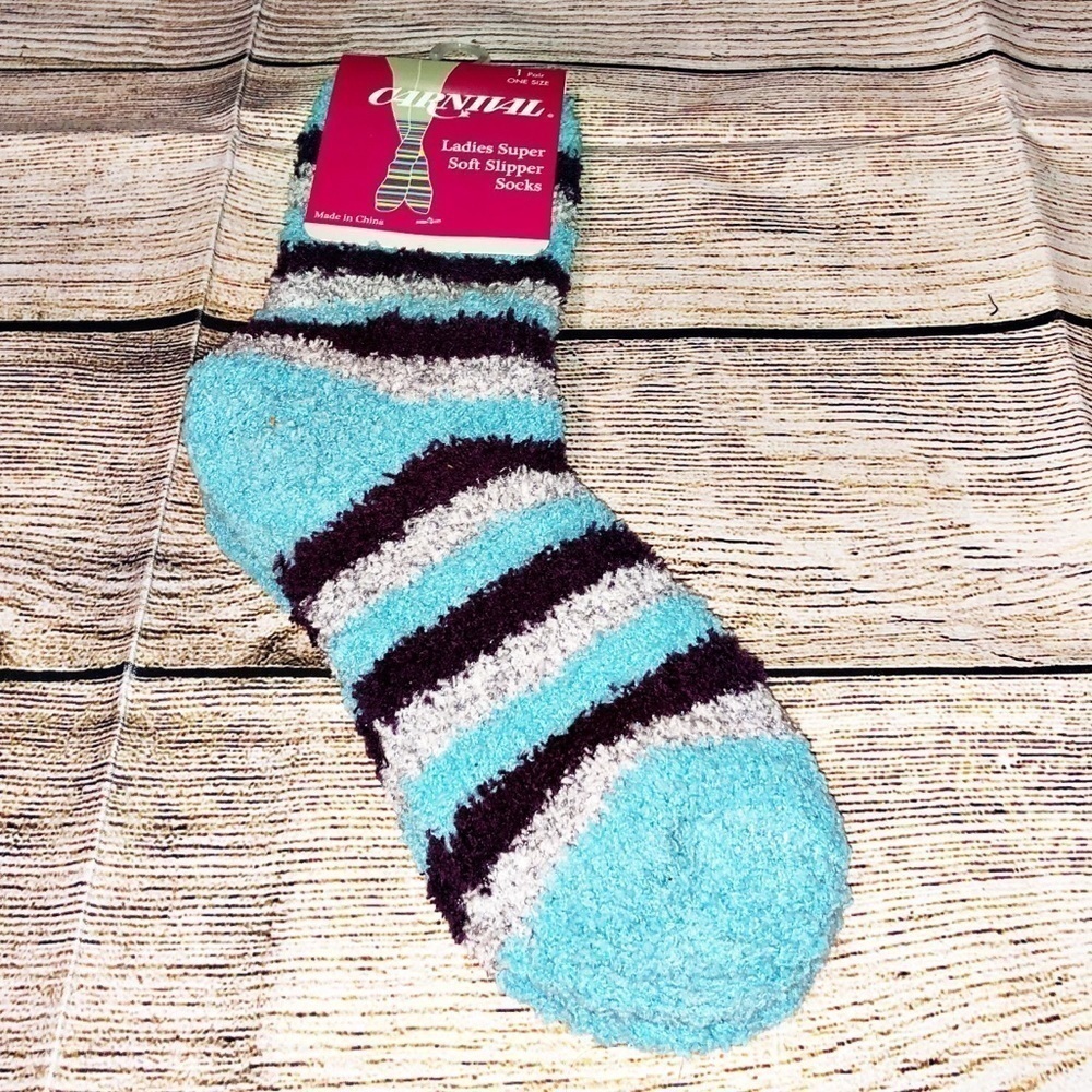 NWT Carnival Super Soft Slipper Socks